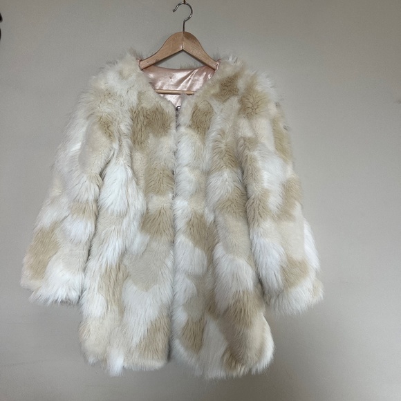 Vintage Faux fur mixed tones and peach satin lined coat/jacket size small - Picture 1 of 6
